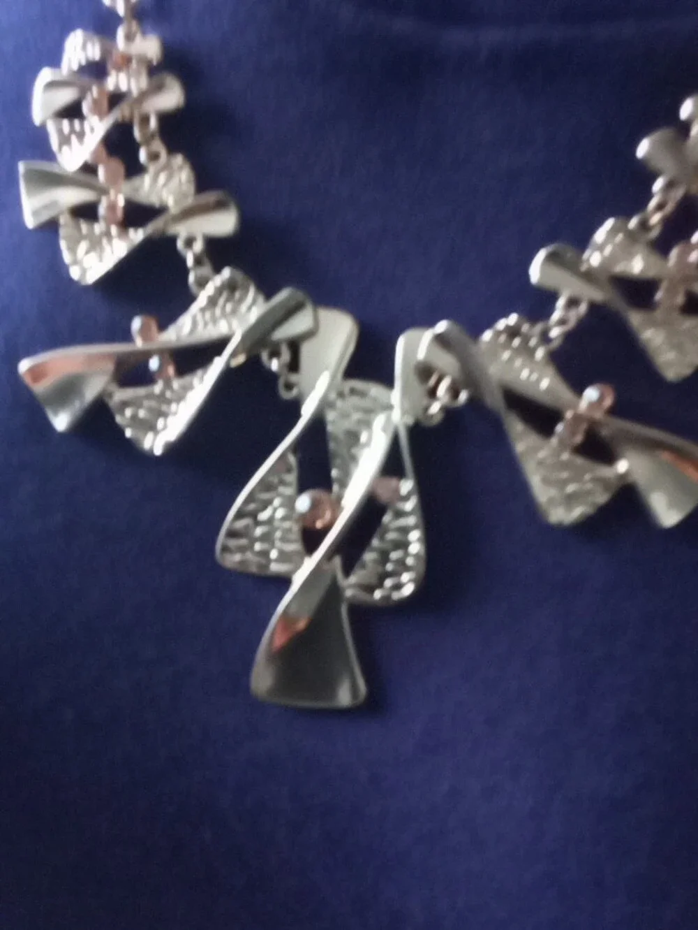 paparazzi Shiny Gold Sculptural Fan Necklace with Earrings